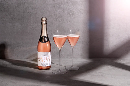 Effervescent Noughty rosé 0.0% sans alcool Sanzalc, cave sans alcool pour adultes décomplexés