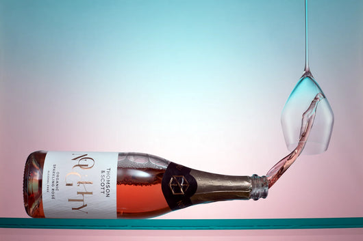 Effervescent Noughty rosé 0.0% sans alcool Sanzalc, cave sans alcool pour adultes décomplexés