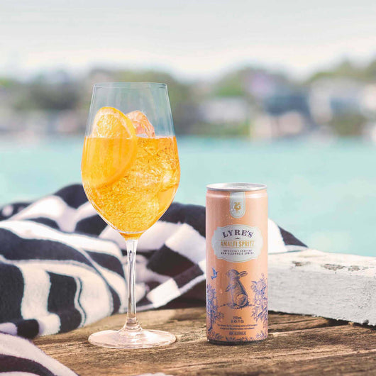 Lyre's Amalfi Spritz Premix sans alcool 🥂 Sanzalc, la cave sans alcool et sans complexe